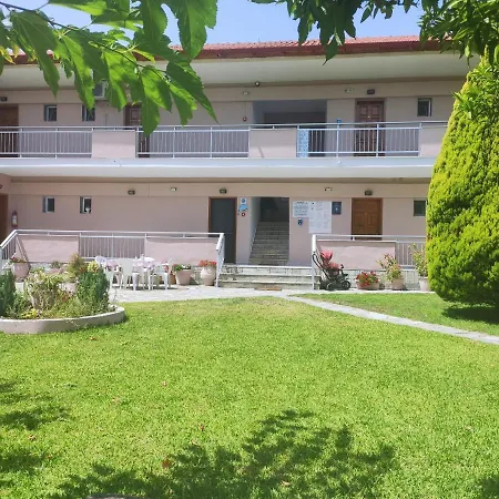 Thalia نيوس مارماراس