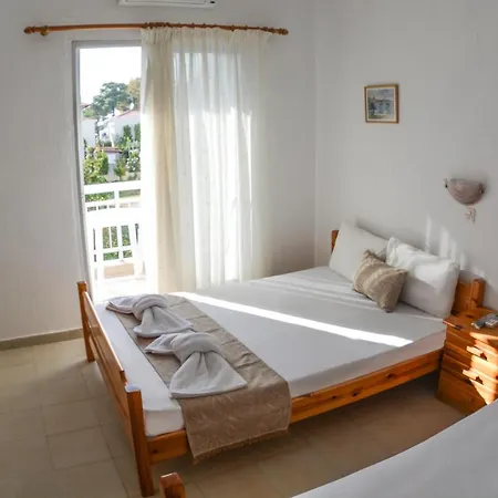 Отель Thalia Неос-Мармарас